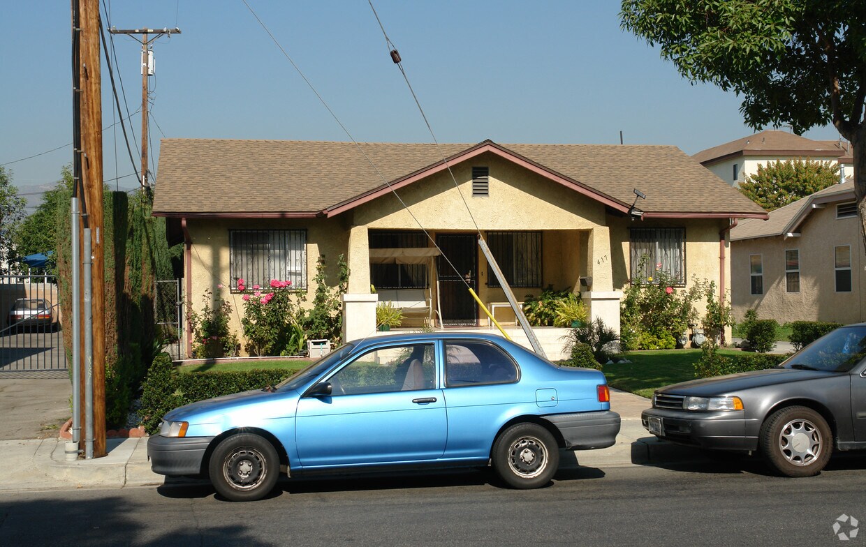 Building Photo - 417 E Windsor Rd