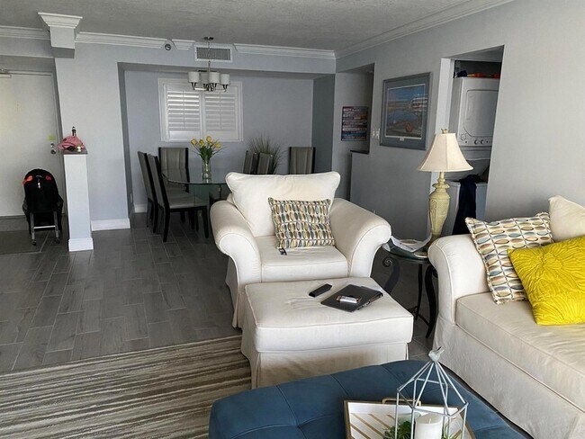 Foto del edificio - 300 Ocean Trail Way