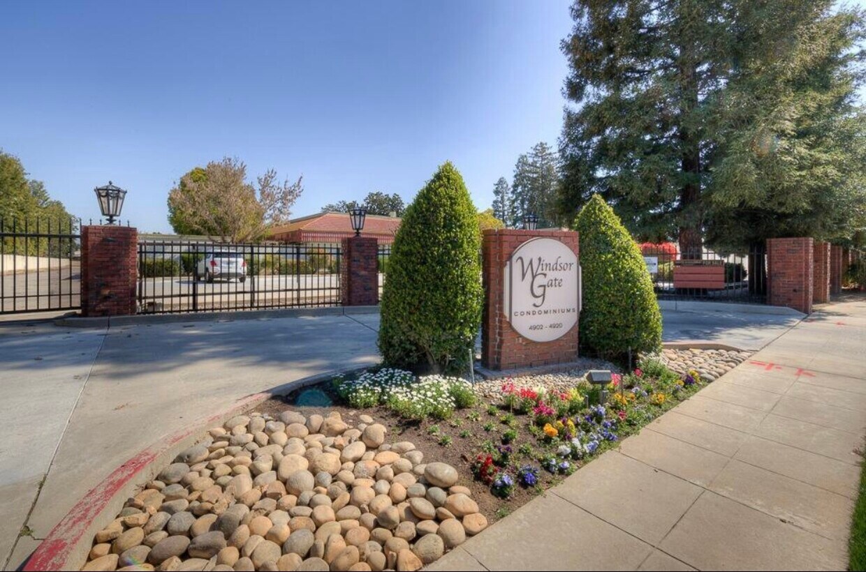 Primary Photo - 4908 N Sequoia Dr