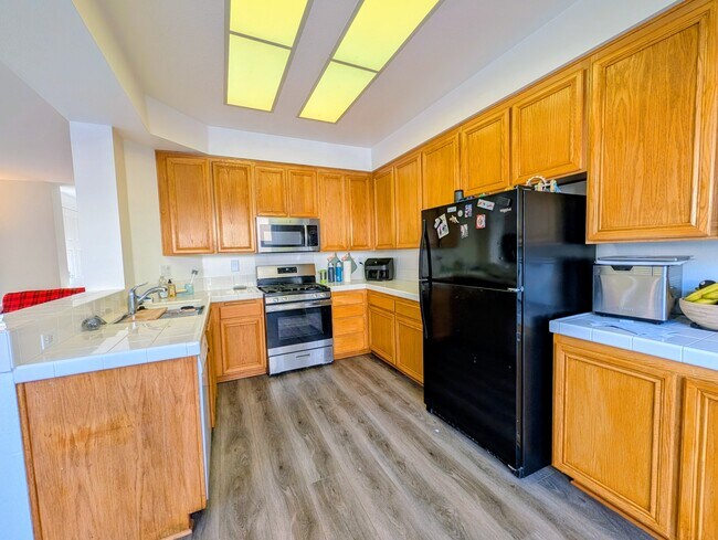 Building Photo - 12732 Via Nieve