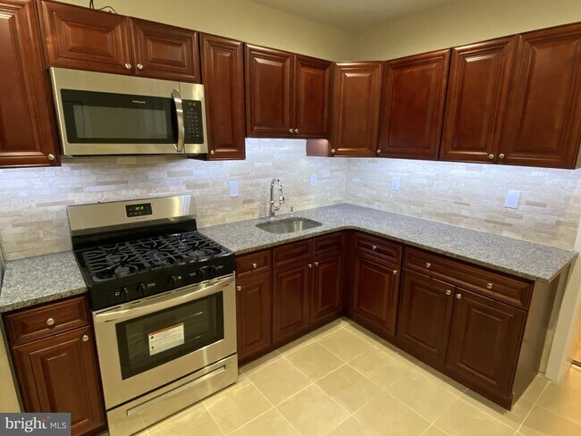 Foto del edificio - 722 W Rockland St