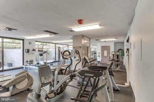 Foto del edificio - 5505 Seminary Rd