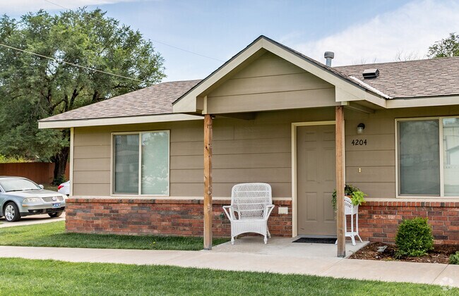 Entrada exterior - 4204-4258 W Newell St
