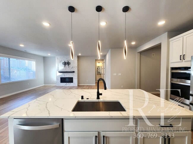 Foto del edificio - Elegant McCormick Woods Home with Spacious Layout & Modern Touches