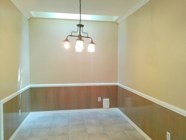 Foto del edificio - 3309 Sterling Dr