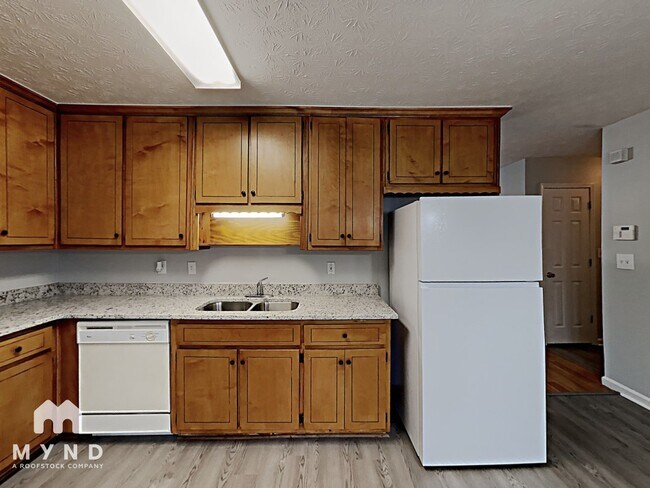 Foto del edificio - 10125 Village Dr NW