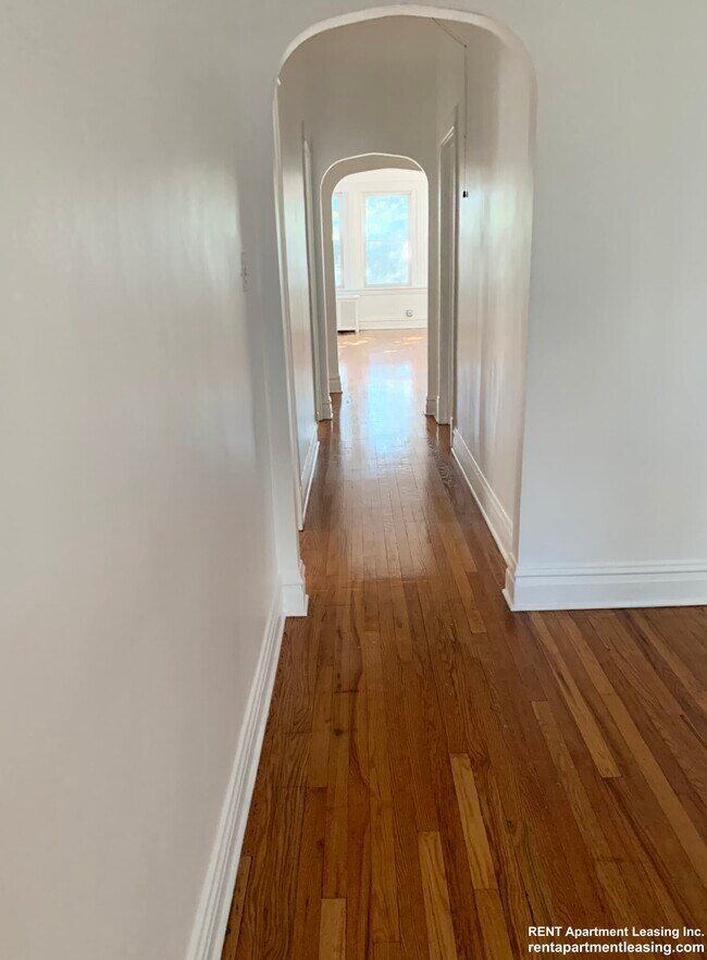 Foto del edificio - 4906 N Monticello Ave