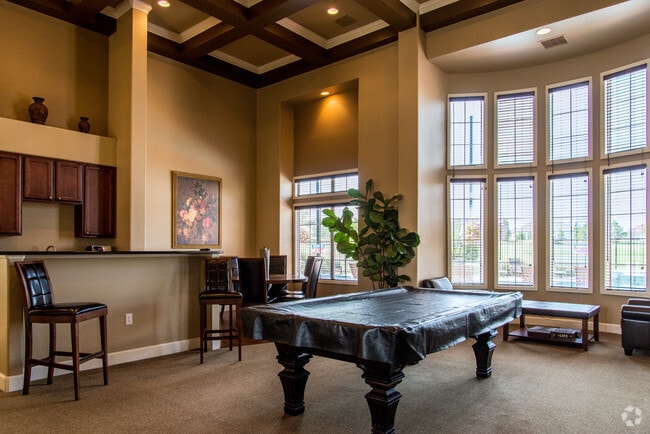 Interior Photo - The Links at Plum Creek