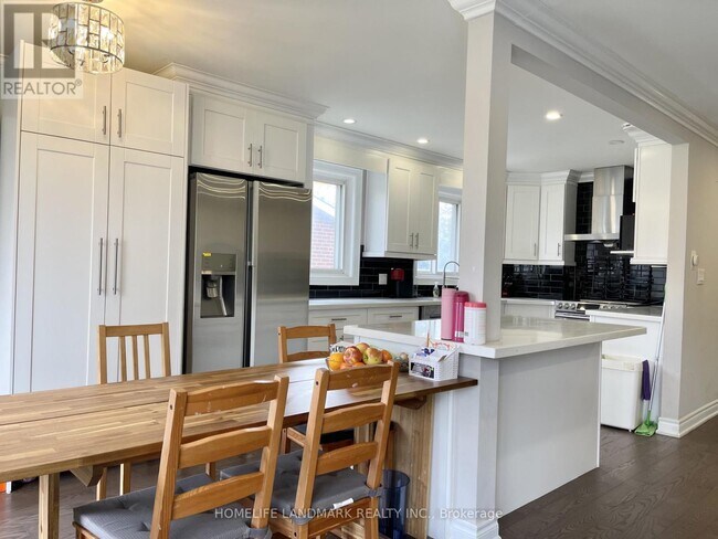 Photo du bâtiment - 91 McNicoll Ave