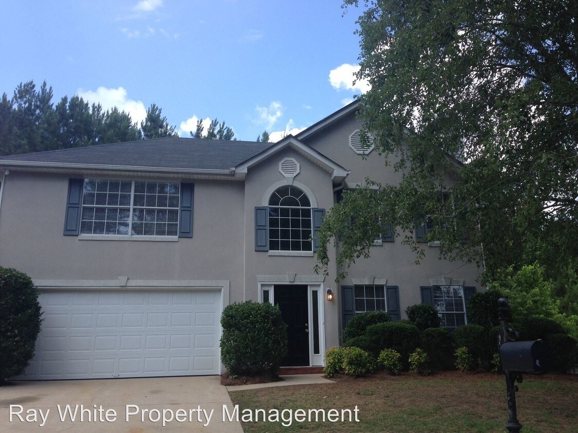 Primary Photo - 3 br, 2.5 bath House - 32 Prestwick Drive