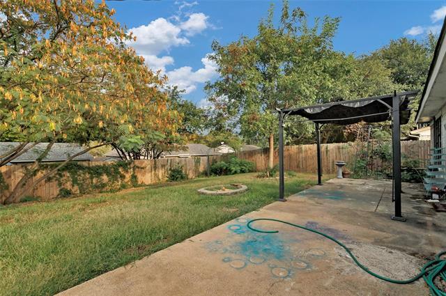 Foto del edificio - 6104 Kelly Elliott Rd