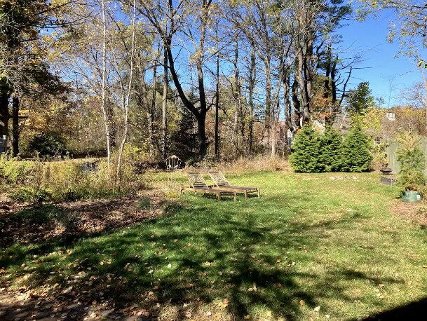 Building Photo - 20 Broadmeadow Rd