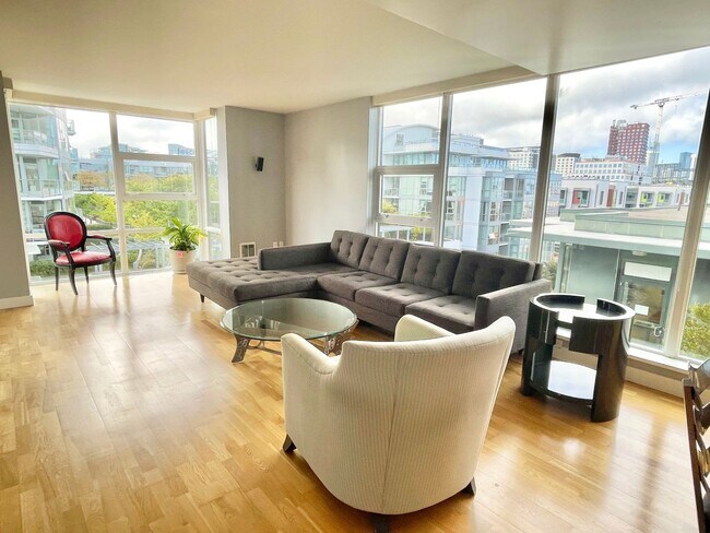Building Photo - 2BR/2BA + Office Nook! 1,184 sqft! The Rad...