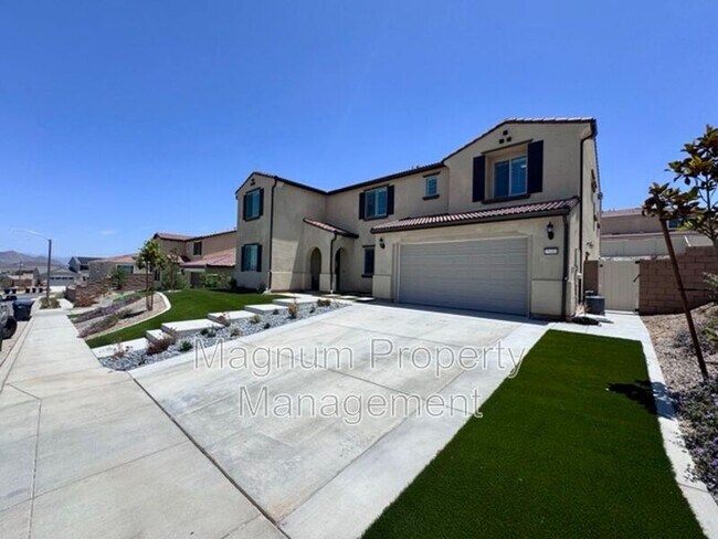 Building Photo - 25181 Desert Sage Dr