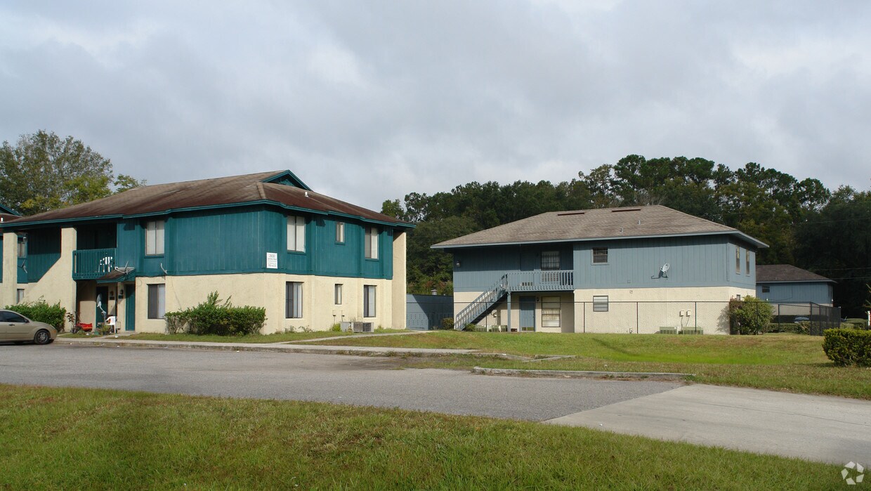 Building Photo - 1
