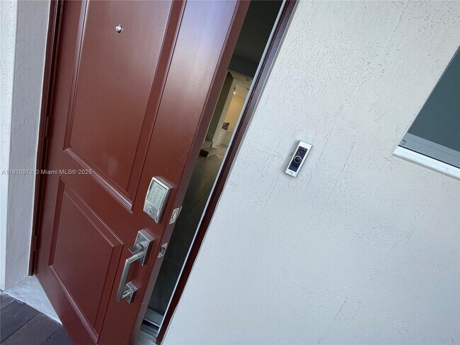 Foto del edificio - 12212 NW 23rd Path