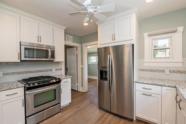 Building Photo - 3738 Zenobia St