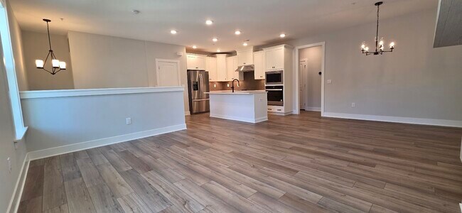 Building Photo - 11549 Helmond Way