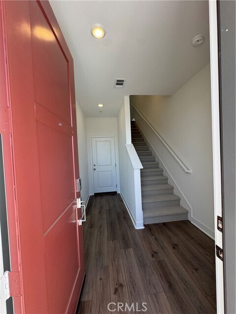 Building Photo - 26876 Rugged Rdg Ln