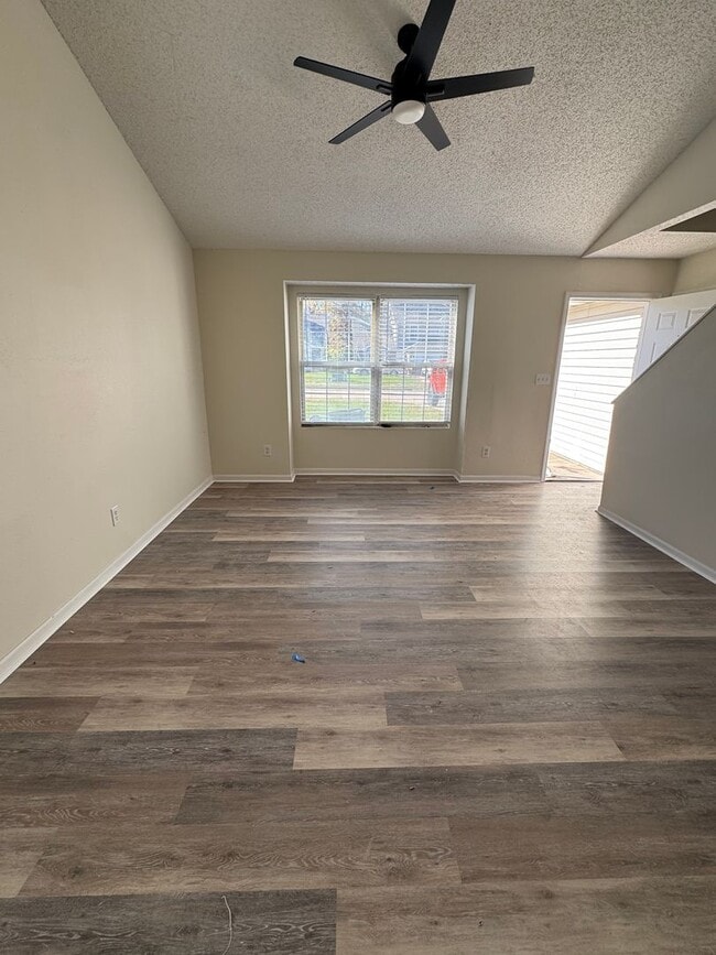 Building Photo - 1904-1906 Arlene Dr.