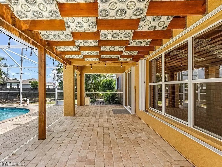 Foto principal - 313 NE 13th St