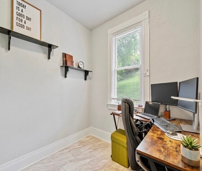 Foto del edificio - 388 Ingomar St