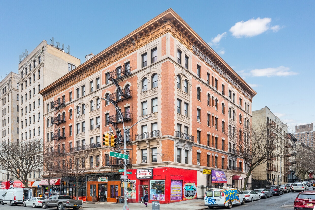Building Photo - 3760-3768 Broadway