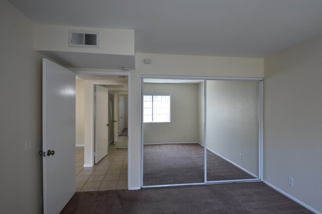 Building Photo - Mountain Vista Apartments