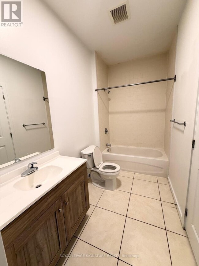 Building Photo - 200 W Main St