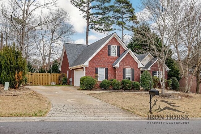 Foto del edificio - 281 Hampton Park Dr