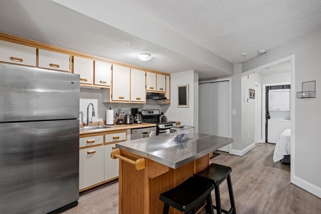 Foto del edificio - 5 Blackstone Dr