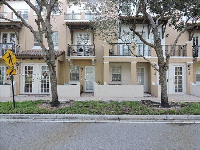 Building Photo - 413 SW 147th Ave