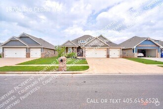 Building Photo - 18704 Big Cedar Way