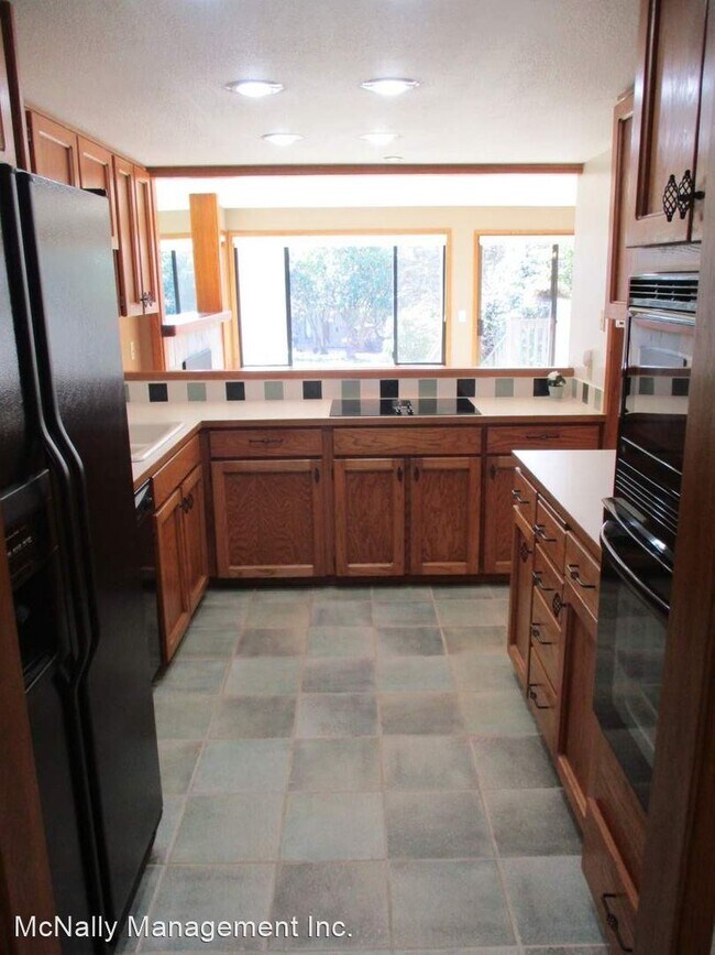 Building Photo - 2 br, 2 bath House - 2017 Narrows View Cir...