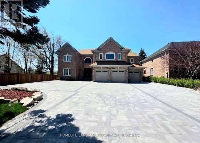 Building Photo - 6 Fernwood Ct