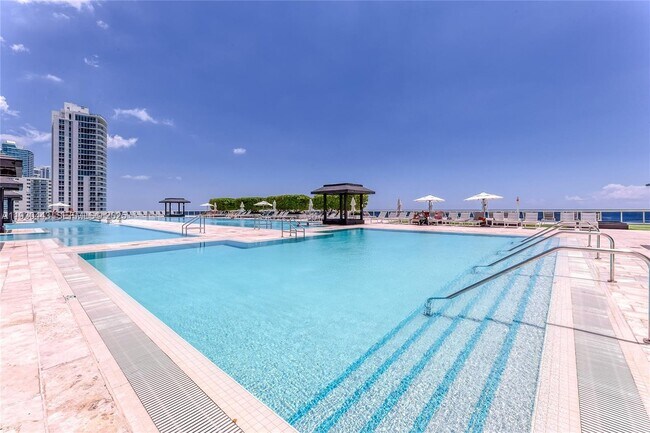 Foto del edificio - 1830 S Ocean Dr