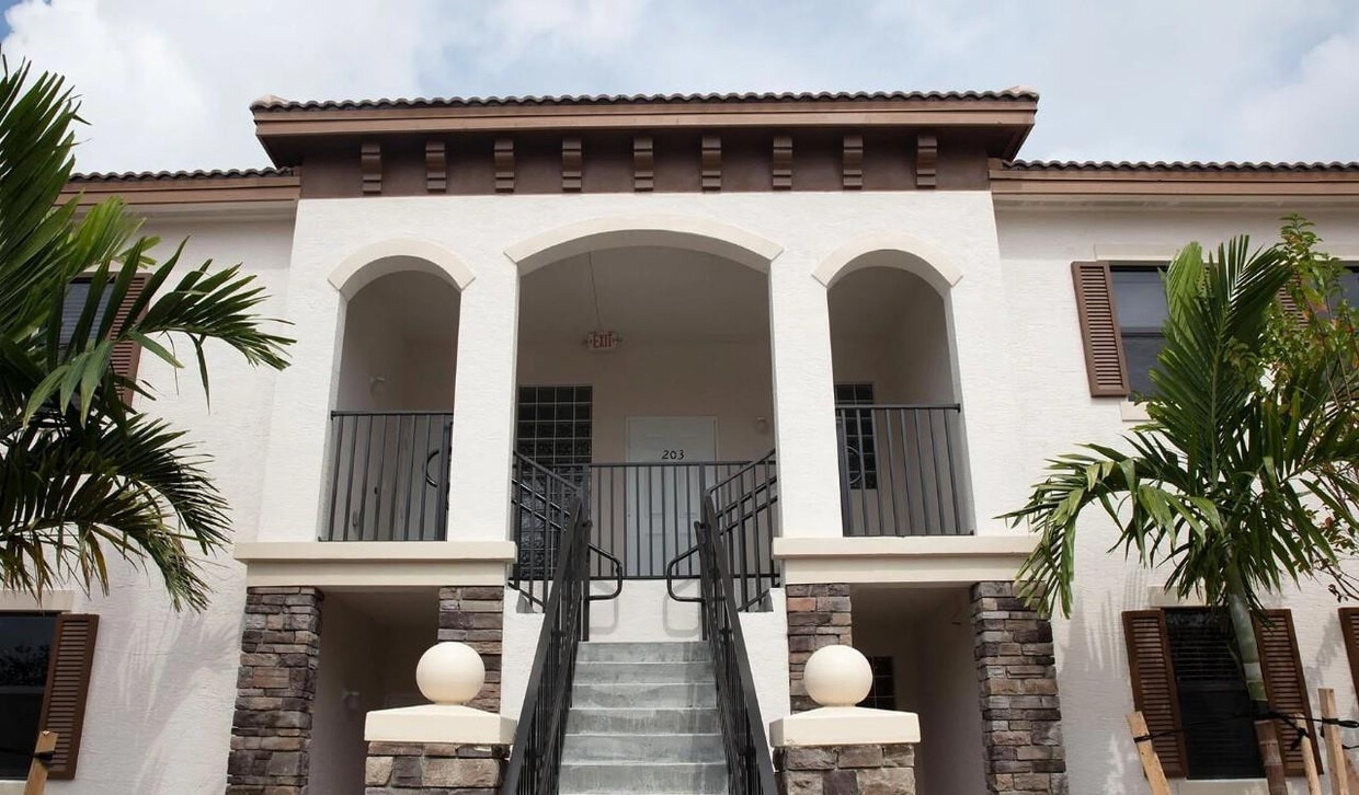 Foto del edificio - 4900 E Portofino Landings Blvd