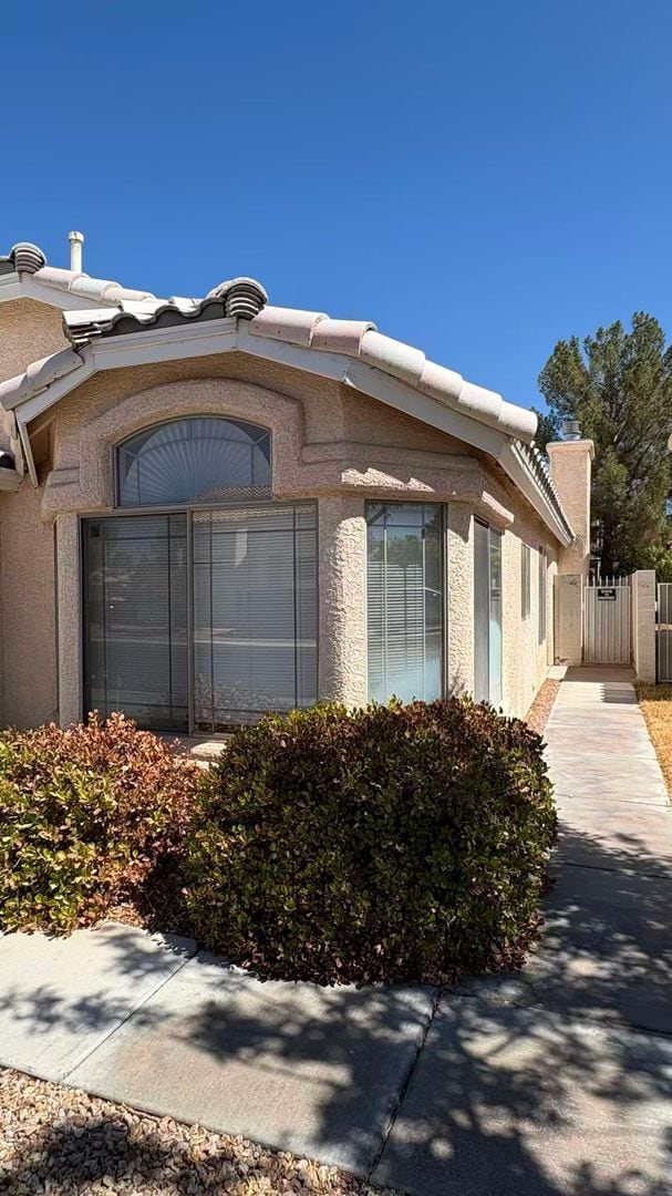 Foto del edificio - 8928 Quarrystone Way
