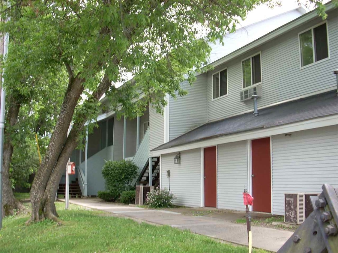 Primary Photo - 16 Manning St
