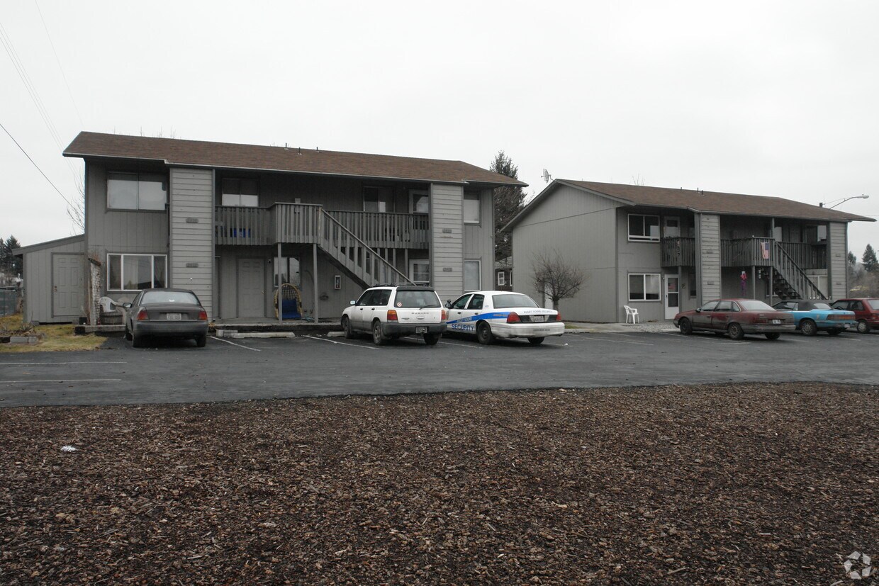 Primary Photo - 2404-2416 N Market St