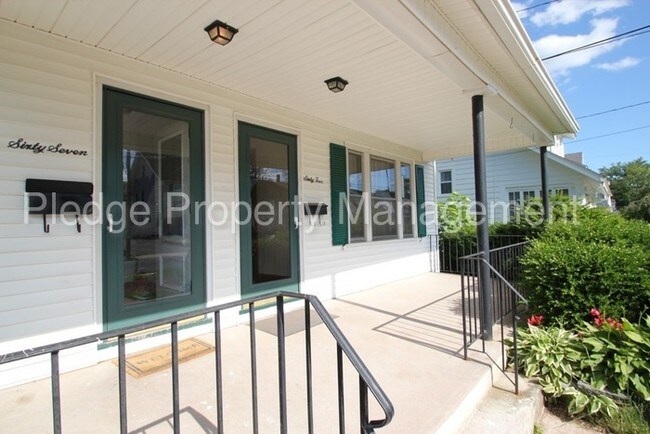 Foto del edificio - 65 Benton St