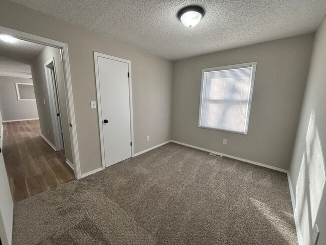 Foto del edificio - Newly Remodeled 3 Bedroom Home with Fenced Yard!