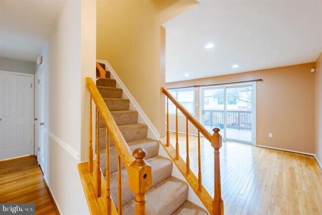 Foto del edificio - 30 Wellspring Cir