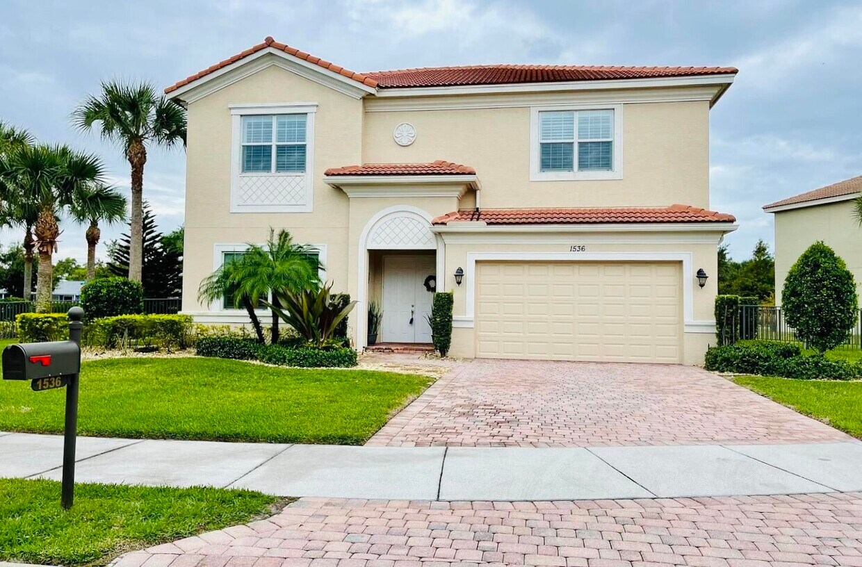 Foto principal - 1536 SW Gopher Trail