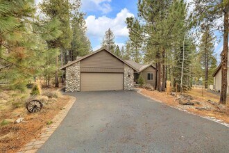 Building Photo - 9 Wallowa Ln