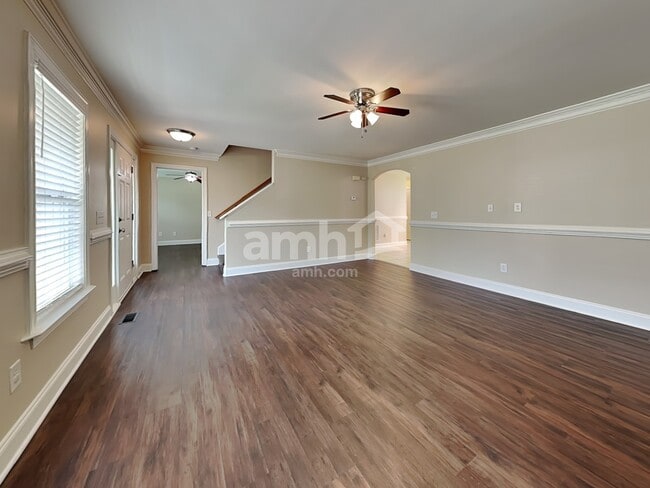 Building Photo - 1245 Beaverton Trail
