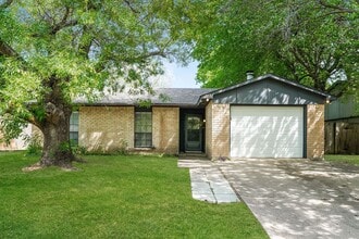Building Photo - 918 Clark Trail