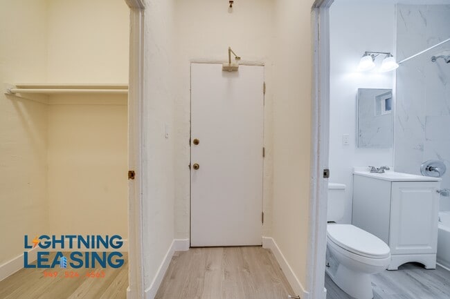 Building Photo - 1518 Wilton Pl