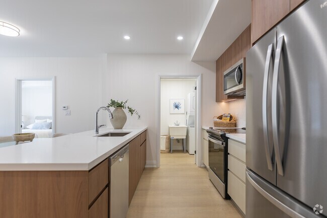 2 chambres, 2 salles de bain - 1060 pi2 - Cuisine - Banwell Court