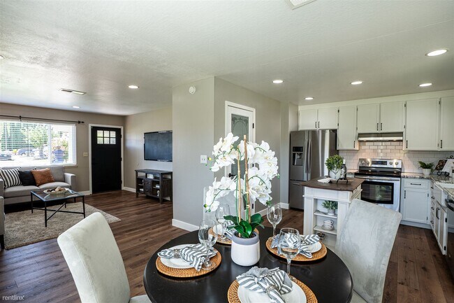Building Photo - 3 br, 1.5 bath House - 5764 Idlewild Avenue
